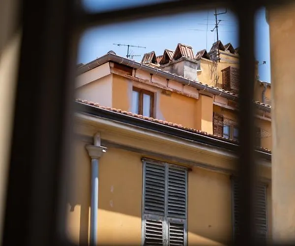 Apartment Papa Riviera - Old Town - 2 Bedrooms Nizza